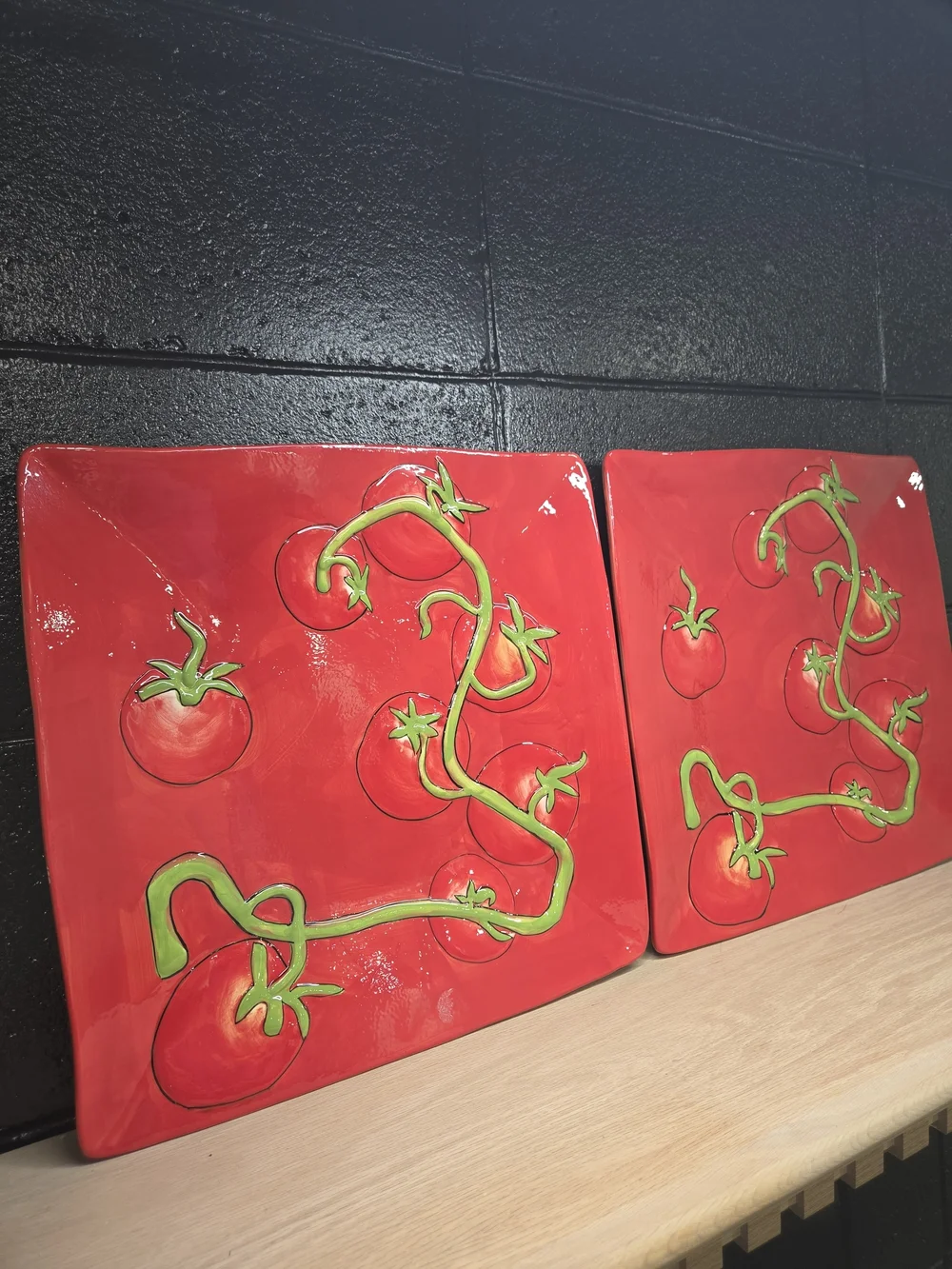 Foreside Home & Garden Tomato Serving Platters Raised Relief Set of 2